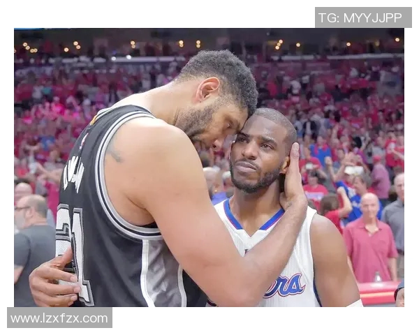 勇士与快船季后赛激战回顾精彩瞬间与战术分析