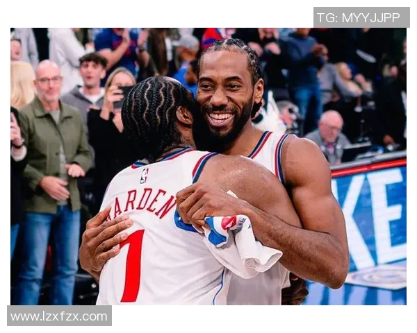 科怀伦纳德的篮球之路:从天赋少年到NBA超级巨星的蜕变与成就 科怀伦纳德的篮球之路:从天赋少年到NBA超级巨星的蜕变与成就