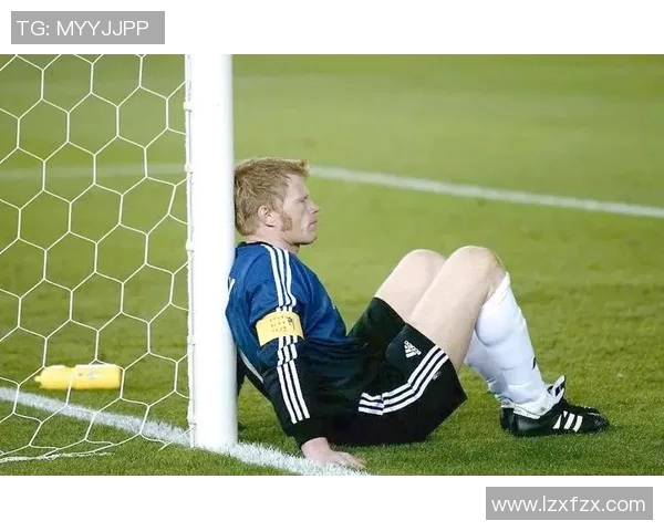 诺伊尔：守护球门的传奇门将与德国足球的辉煌历程