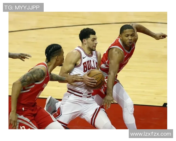 2010年公牛队与火箭队罗斯对决的经典瞬间回顾与分析 2010年公牛队与火箭队罗斯对决的经典瞬间回顾与分析