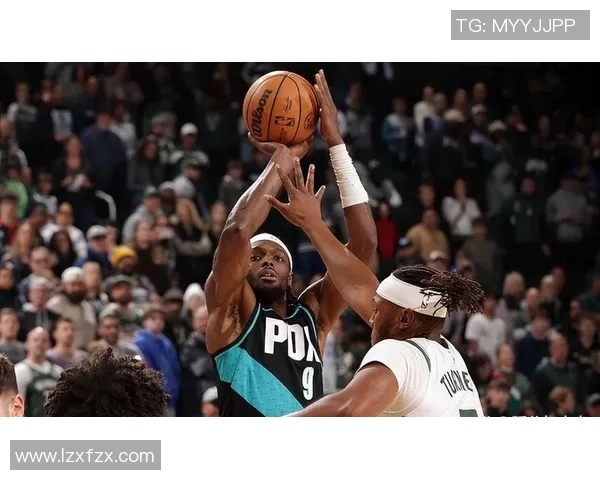 杰拉米格兰特的崛起与NBA赛场上的多重角色探索