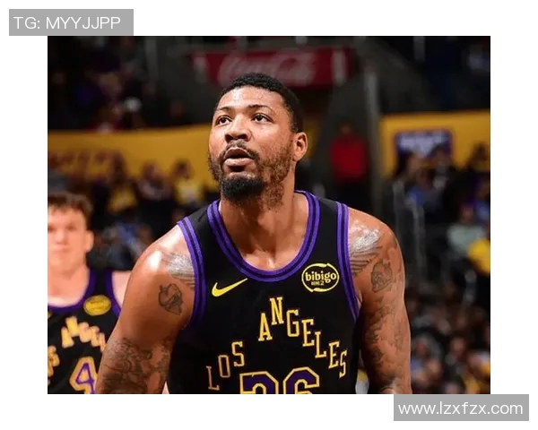 马库斯斯马特在NBA赛场上的精彩表现与影响力分析