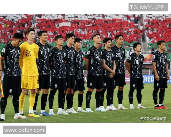 中国男足迎战伊拉克力争胜利全力以赴展现团队精神与拼搏意志 中国男足迎战伊拉克力争胜利全力以赴展现团队精神与拼搏意志