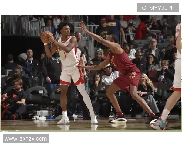 火箭队与快船队季前赛精彩对决视频回顾与分析